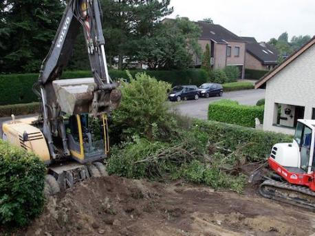 travaux dans un jardin